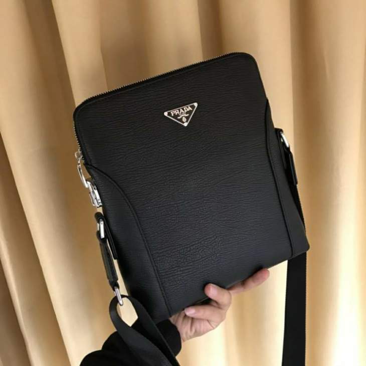 Picture of Prada Mens Bags _SKUfw167303261fw
